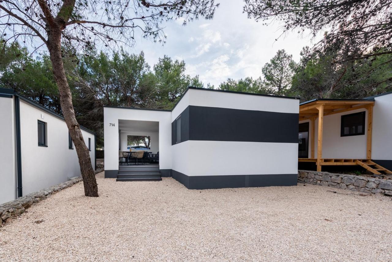 Luxury Mobile Home Pretty Green - Premium - Oaza Mira Resort -50 M From The Beach Drage Exterior foto